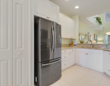 9222 Wentworth Lane - Photo Thumbnail 6