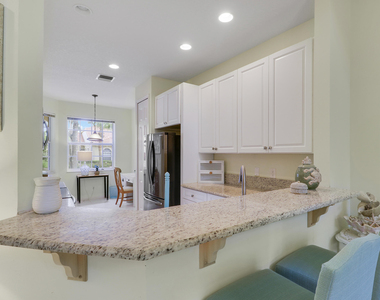9222 Wentworth Lane - Photo Thumbnail 10