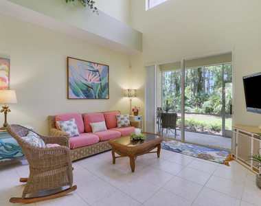 9222 Wentworth Lane - Photo Thumbnail 15