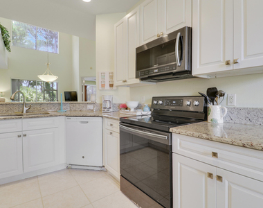 9222 Wentworth Lane - Photo Thumbnail 8