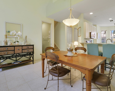 9222 Wentworth Lane - Photo Thumbnail 14