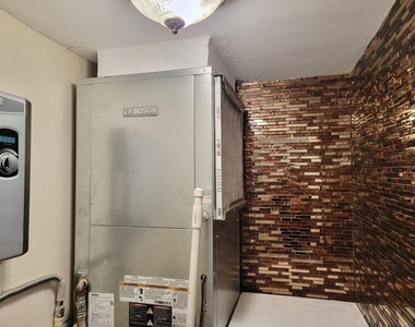 608 Nw 13th Street - Photo Thumbnail 9