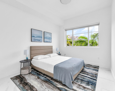 155 E Boca Raton Road - Photo Thumbnail 16