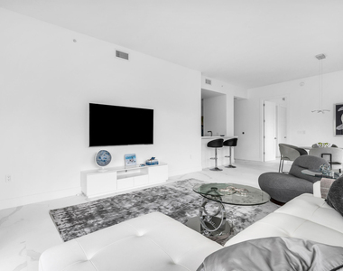 155 E Boca Raton Road - Photo Thumbnail 7