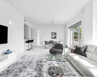 155 E Boca Raton Road - Photo Thumbnail 4