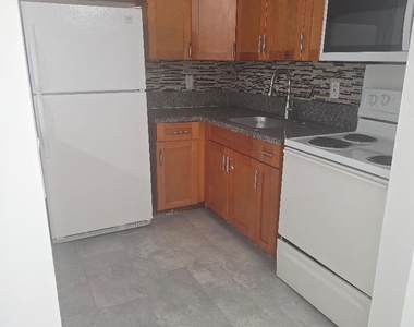 3640 Ne 1st Avenue - Photo Thumbnail 4