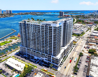 220 Lake Shore Drive - Photo Thumbnail 92