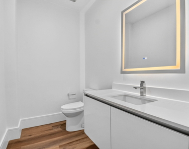 220 Lake Shore Drive - Photo Thumbnail 33
