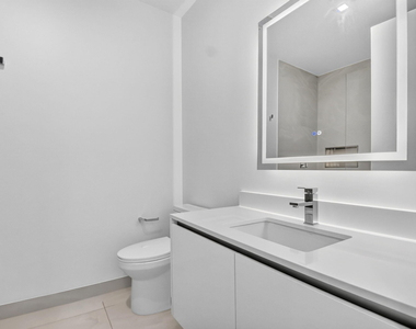 220 Lake Shore Drive - Photo Thumbnail 44