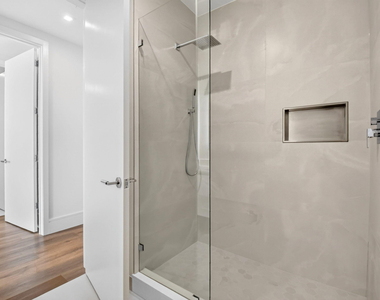 220 Lake Shore Drive - Photo Thumbnail 43