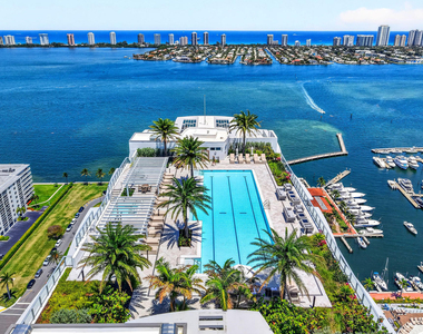 220 Lake Shore Drive - Photo Thumbnail 81