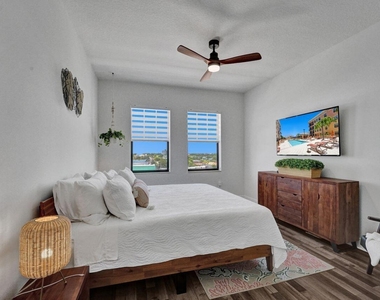 511 Lucerne Avenue - Photo Thumbnail 21