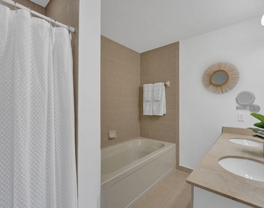 511 Lucerne Avenue - Photo Thumbnail 24
