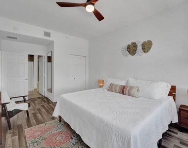 511 Lucerne Avenue - Photo Thumbnail 22