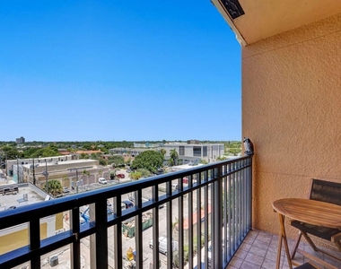 511 Lucerne Avenue - Photo Thumbnail 13