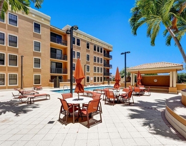 511 Lucerne Avenue - Photo Thumbnail 29