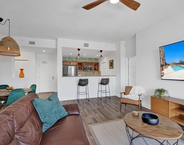 511 Lucerne Avenue - Photo Thumbnail 11