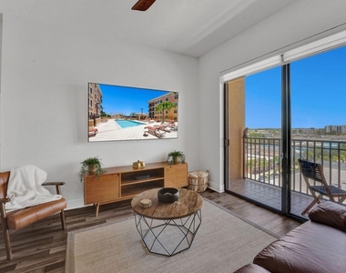 511 Lucerne Avenue - Photo Thumbnail 10
