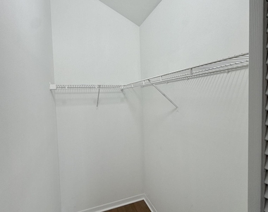 21440 Millbrook Court - Photo Thumbnail 18