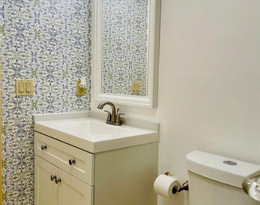 1101 River Reach Drive - Photo Thumbnail 16