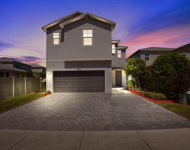 1826 Lake Cove Drive - Photo Thumbnail 3