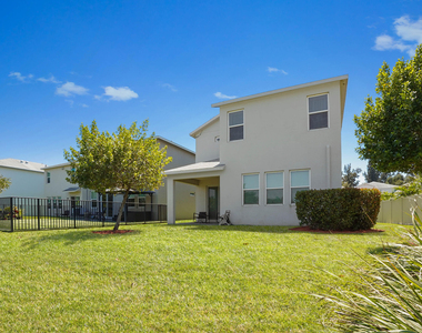 1826 Lake Cove Drive - Photo Thumbnail 5