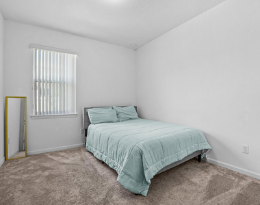 1826 Lake Cove Drive - Photo Thumbnail 31