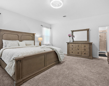 1826 Lake Cove Drive - Photo Thumbnail 14