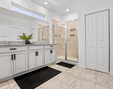 1826 Lake Cove Drive - Photo Thumbnail 26