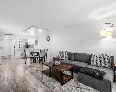 4502 N Federal Highway - Photo Thumbnail 11