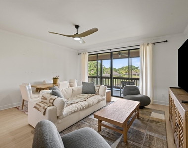 11842 Pebblewood Drive - Photo Thumbnail 4