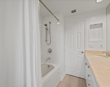 11842 Pebblewood Drive - Photo Thumbnail 16