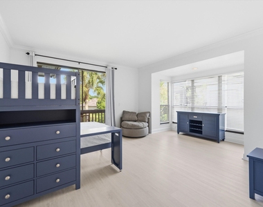 11842 Pebblewood Drive - Photo Thumbnail 13