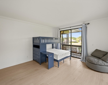 11842 Pebblewood Drive - Photo Thumbnail 14