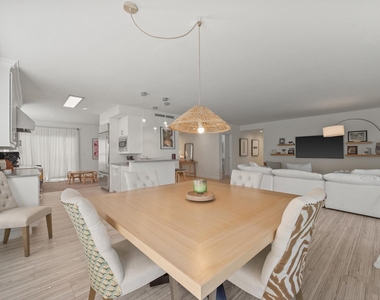 11355 Pond View Drive - Photo Thumbnail 4