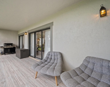 11355 Pond View Drive - Photo Thumbnail 22