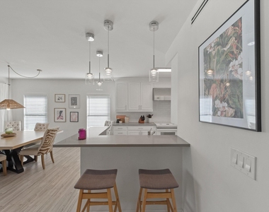 11355 Pond View Drive - Photo Thumbnail 8