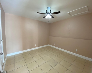 16 Ne 9th Avenue - Photo Thumbnail 3