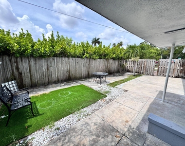16 Ne 9th Avenue - Photo Thumbnail 10