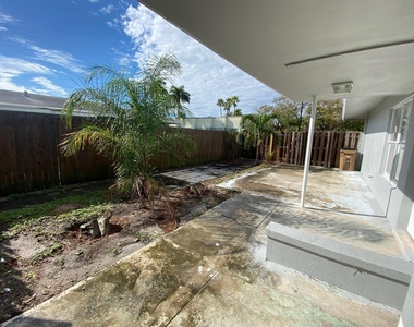 16 Ne 9th Avenue - Photo Thumbnail 9
