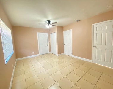 16 Ne 9th Avenue - Photo Thumbnail 7