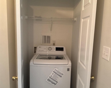 5915 Pisgah Way - Photo Thumbnail 9