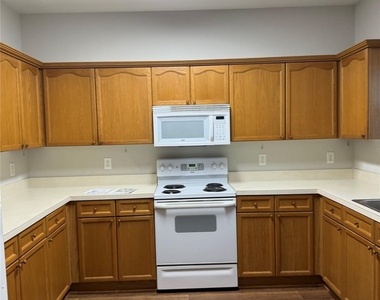 5915 Pisgah Way - Photo Thumbnail 3