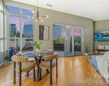 333 W Trade Street W - Photo Thumbnail 1