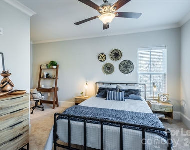 511 Queens Road - Photo Thumbnail 7