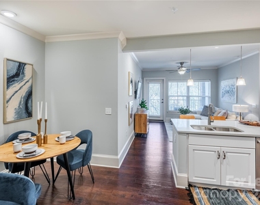 511 Queens Road - Photo Thumbnail 10