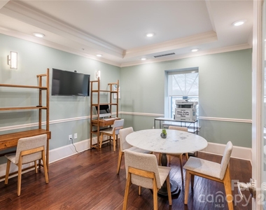 511 Queens Road - Photo Thumbnail 7