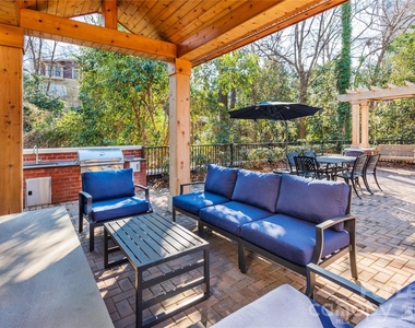511 Queens Road - Photo Thumbnail 17