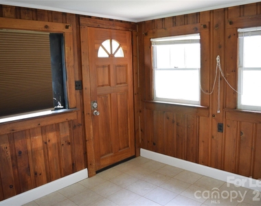 2736 Peachtree Road - Photo Thumbnail 12