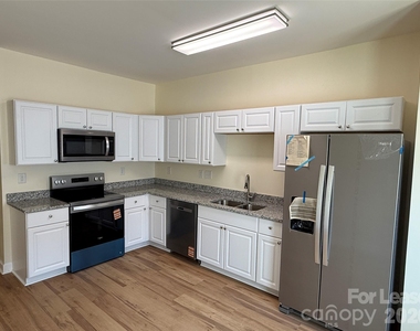 7045 Somerset Springs Drive - Photo Thumbnail 3